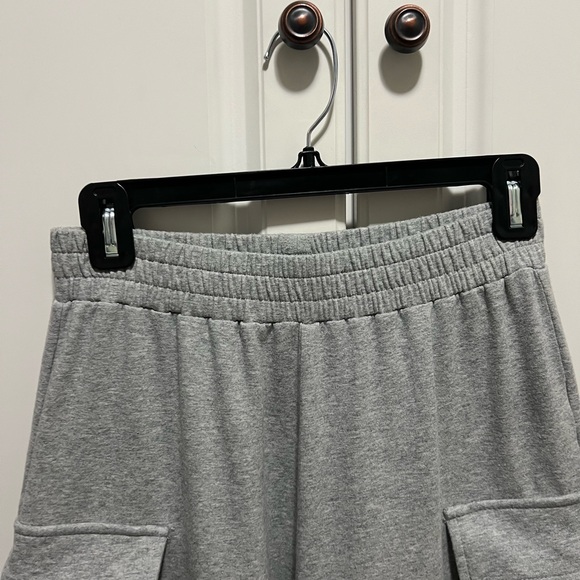 NWOT Labijou Heather Gray high waisted Cargo Wide leg Sweatpants Sz M - Picture 5 of 9